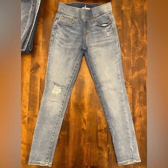 Cat & Jack Pull on Jeans Sz 8 - Picture 2 of 5